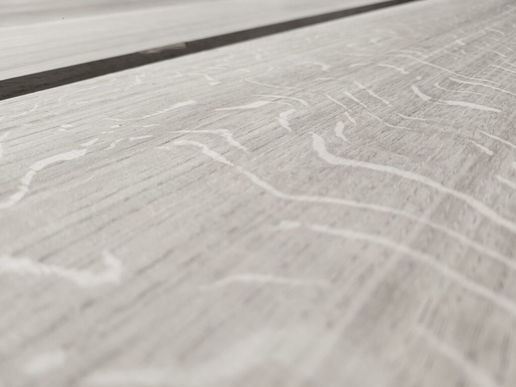 llama - Image planche en bois