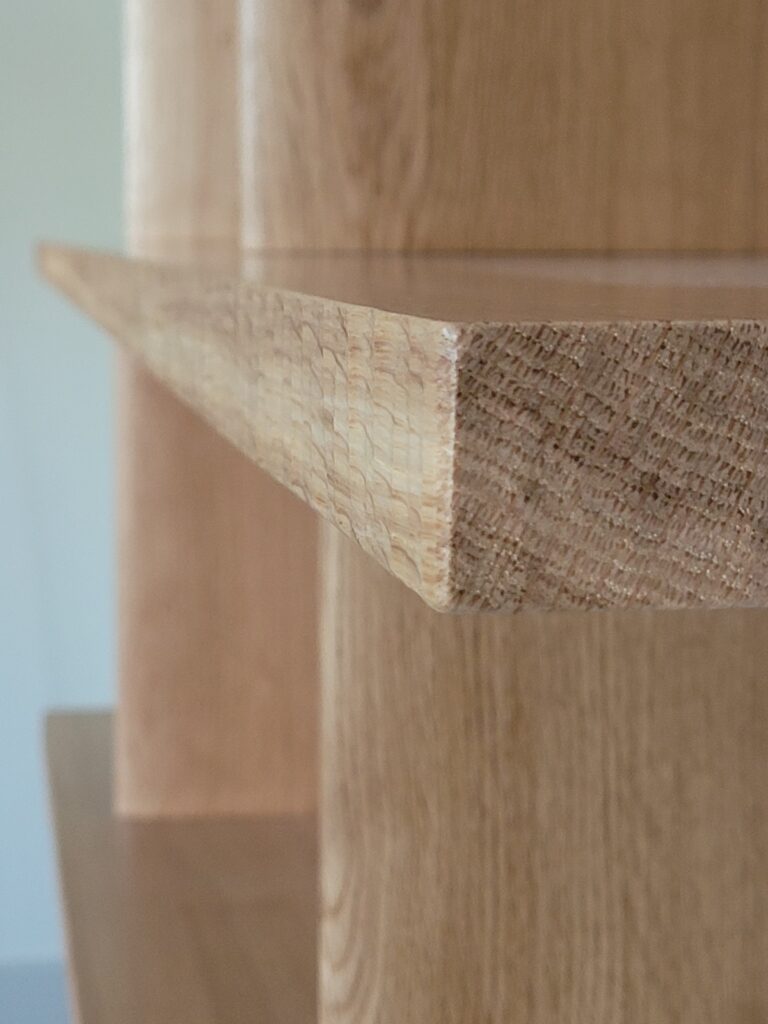 Étagère en chêne massif sur mesure - Ateliers Lacour