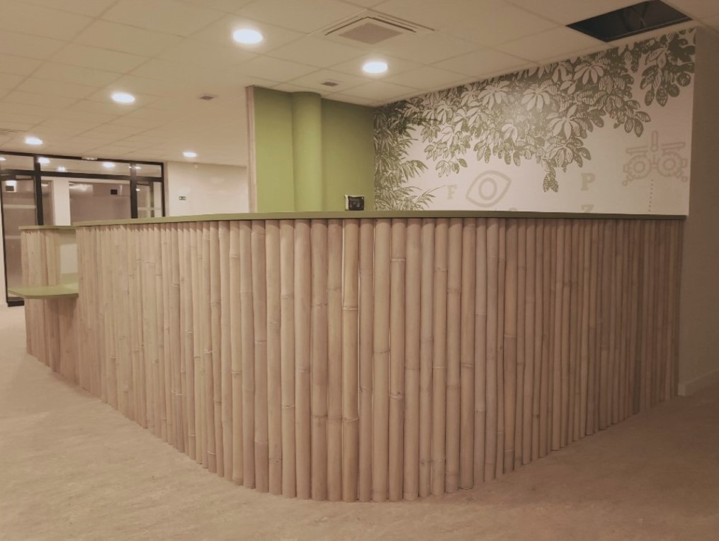 Banque d'accueil sur mesure en bambou verni - Ateliers Lacour